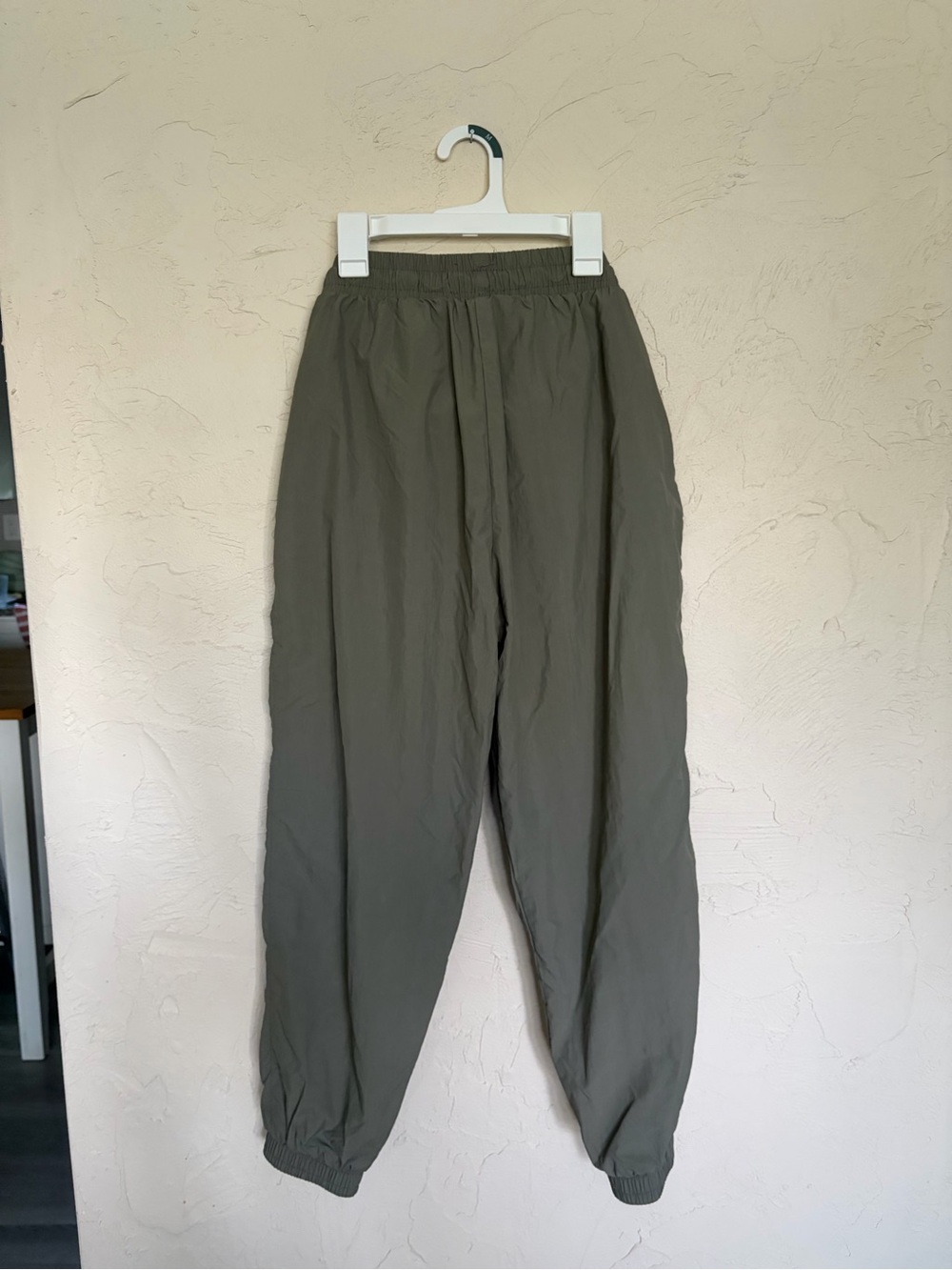 Wilo Olive Drawstring Pants - XS - Picture 3 of 4